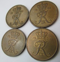 Set 4 Coins! Authentic Denmark Issue Coins, Mixed Dates, Five 5 ORE Denomination, BRONZE Composition