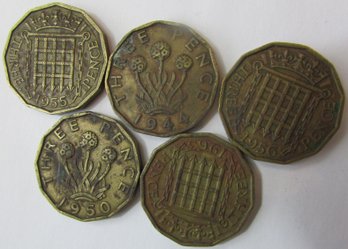Set Of 5! Authentic GREAT BRITAIN Issue Coins, Mixed Dates, 3 Pence Denomination, BRASS Content,