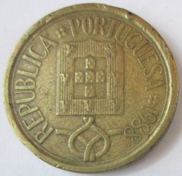 Authentic PORTUGAL Issue Coin, Dated 1988, Ten 10 ESCUDOS, Discontinued Design, Nickel Brass Content