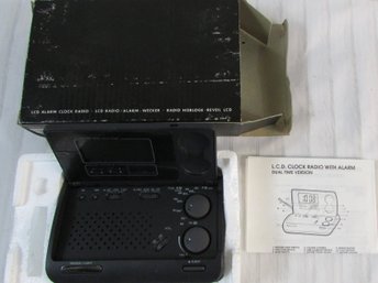 Vintage LCD CLOCK RADIO, Model R01D, Appx 4.5' X 3'