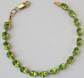 Vintage Link Style BRACELET, Bright GREEN Faceted Stones, Yellow 14K GOLD Setting, Functional Clasp Closure
