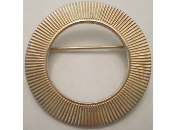 Vintage CIRCLE RING BROOCH PIN, TEXTURED Gold Tone Base Metal Finish