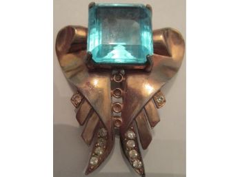 Vintage Early Wings BROOCH PIN, Lg Emerald Cut Central Stone, Gold Tone Base Metal Setting