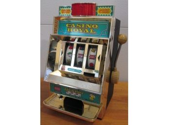 Vintage WACO Brand, CASINO ROYALE, Mechanical SLOT MACHINE TOY, Made In Japan