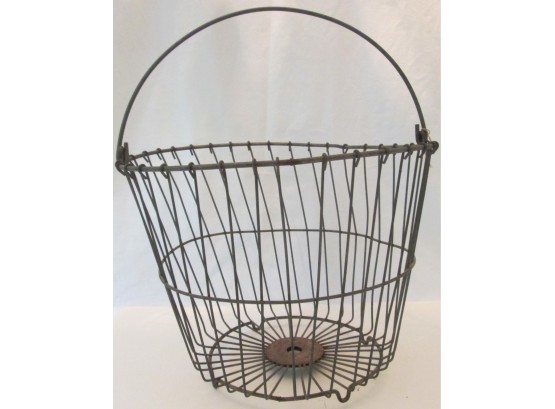 Vintage WIRE GOLF BALL BASKET, Footed With Loop Handle