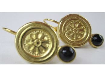 Contemporary PAIR Pierced EARRINGS, SAND DOLLAR Design, Black Cabochons, Gold Tone Base Metal Construction