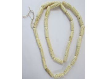 Vintage Hank Of Carved Bone Barrel Beads, Ivory Off White Color, Ready To Be Strung