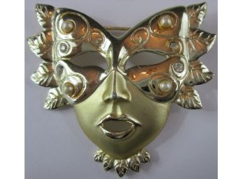 Vintage '80s Style BROOCH PIN, Masquerade FACE MASK Design, Gold Tone Base Metal Construction