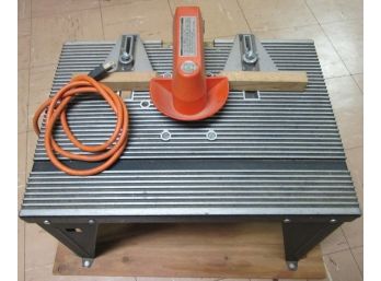 Vintage BLACK & DECKER Brand, Woodworking ROUTER & TABLE Setup, Good Working Condition