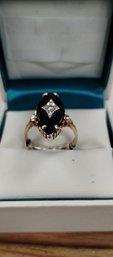 10kt Yellow Gold Black Onyx And Diamond (?) Ring Size 7.5/8