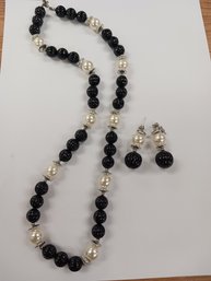 B/w Necklace And Earrings