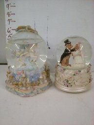Set Of 2 Musical Waterglobes Lot 1