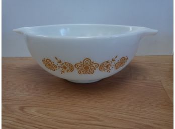 Vintage Pyrex Butterfly Gold 2.5 Qrt Mixing Bowl