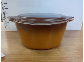 Pyrex Old Orchard Casserole Dish W/lid Med Size