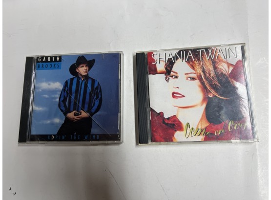 Garth Brooks & Shania Twain CDs - M5