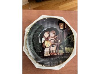 Hummel Collector Plate-little Companions-stormy Weather