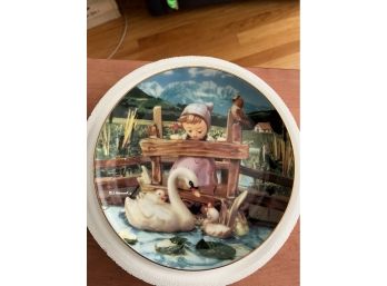 Hummel Collector Plate-gentle Friends-feathered Friends