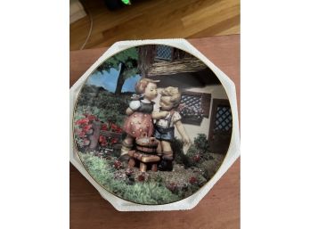 Hummel Collector Plate-little Companions-squeaky Clean