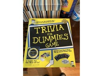 Trivia For Dummies Game / Very Good Condition