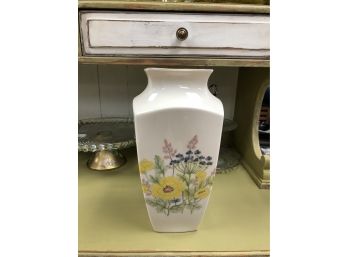 Lennox Special Vase
