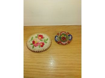 Vintage Brooches, Lot 2
