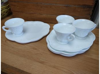 Vintage Milk Glass Snack Tray/cup Set