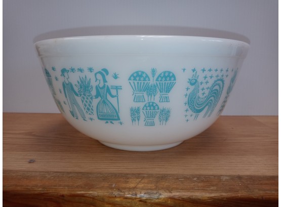 Vintage Pyrex Amish Blue Larger Medium Sized Mixing Bowl