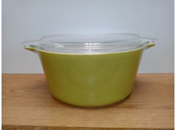 Pyrex 2. 1/2 Quart Olive Green Casserole Dish