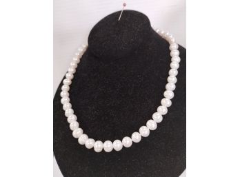 Pearl Necklace With 14 Karat Gold Clasp