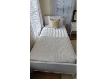 White Pottery Barn Twin Coverlet
