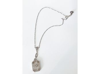 Beautiful 14k Art Deco Camphor Glass Necklace