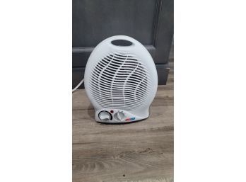 Fan Heater - Works Great - Blows Cool Air And Two Speeds Of Heat
