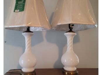 Pair Of White Lamps 25'