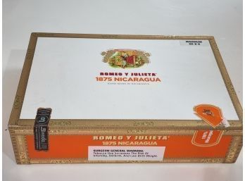 Romeo Y Julieta Nicaragua Wood Cigar Box - I
