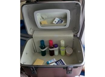 Traveling American Tourister Cosmetics Suitcase No Keys