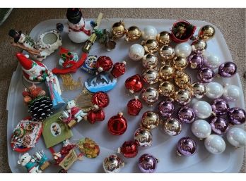 Christmas Ornaments Lot 1