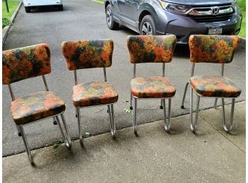 Set Of 4 Chrome Leg Chairs