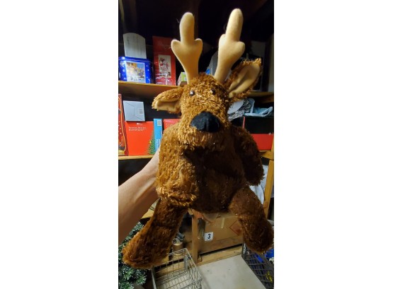 Stuffed Christmas Deer - Clean