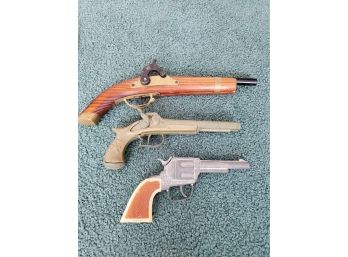 3 Toy Guns