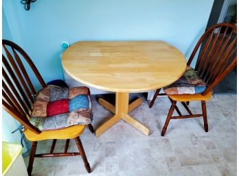 Tiny Drop Leaf Kitchen Table With 2 Chairs