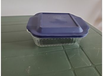 Pyrex 8' Square With Lid