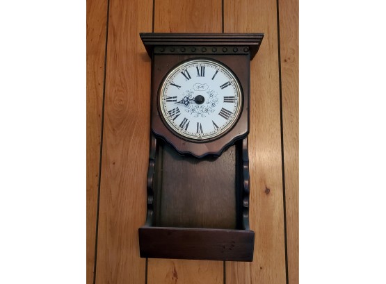Colonial Style Clock Wall Hanging- Battery Operated