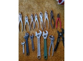 Assorted Wrenches 15 In All