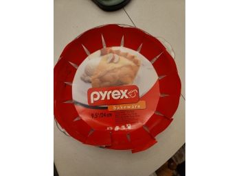 9.5' Pyrex  Pie Plate New