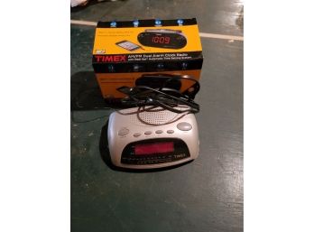 Timex Am/fm Dual Alarm Clock Radio- Untested