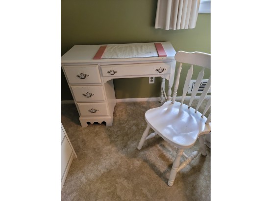 4 Drawer Ivory Desk And Chair