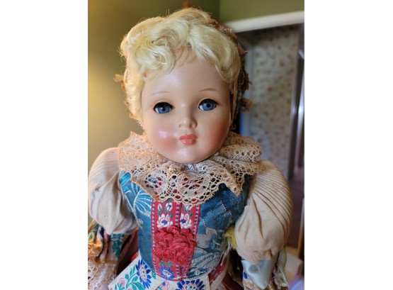 Gorgeous 1930s 19' Czechoslovakian Doll In Excellent Condition