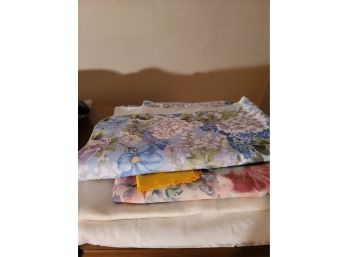 Spring Linens 4 Tablecloths