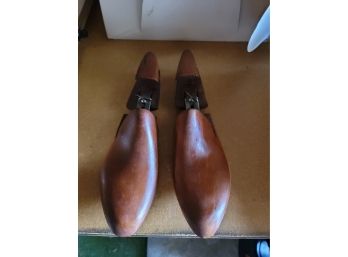 Mackay & Co Wooden Shoe Stretchers