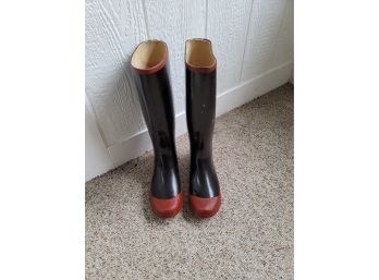Size 8 Rubber Steel Shank Boots - M